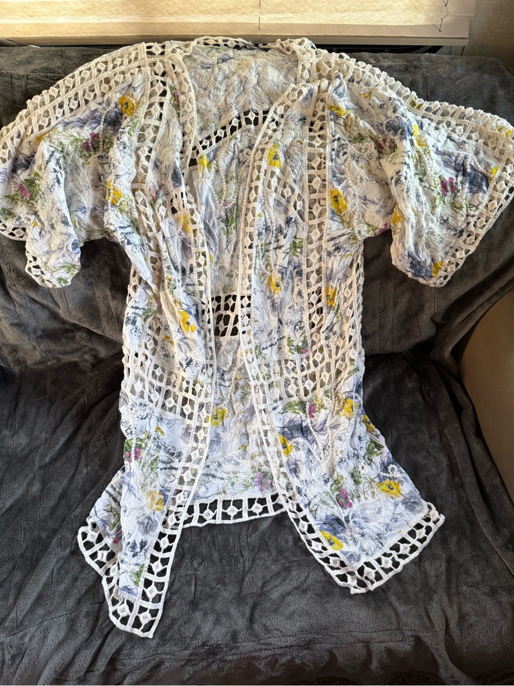 RACHEL Rachel Roy White Crochet-Trim Floral Kimono with Yellow Accents
